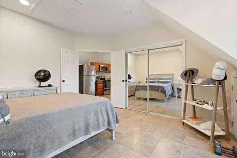Bedroom - 4792 Maurine Ct, Gainesville, VA 20155 photo 7 of 7
