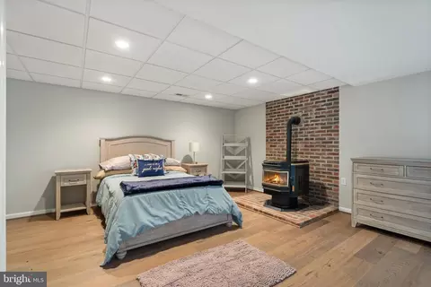 Bedroom - 4792 Maurine Ct, Gainesville, VA 20155 photo 4 of 7