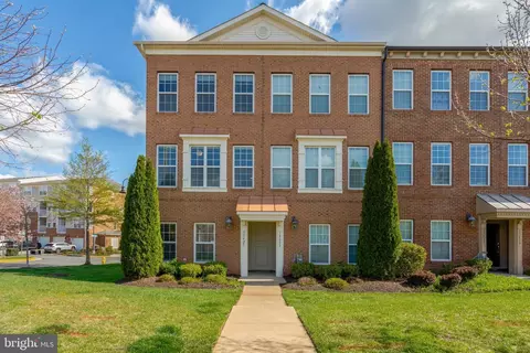 15425 Rosemont Manor Dr, Haymarket, VA 20169