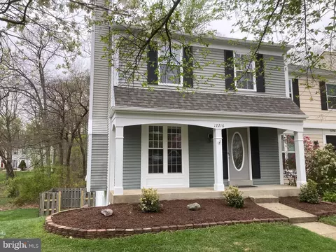 12218 Princeton St, Woodbridge, VA 22192
