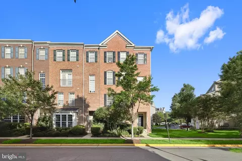 2137 Abbottsbury Way, Woodbridge, VA 22191
