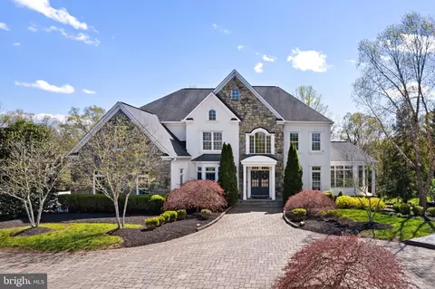 9500 Kendall Knolls Ln, Nokesville, VA 20181