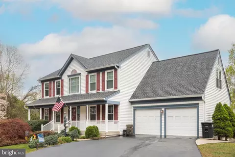 4133 Widebranch Ln, Woodbridge, VA 22193