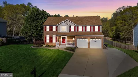 5904 Rhode Island Dr, Woodbridge, VA 22193