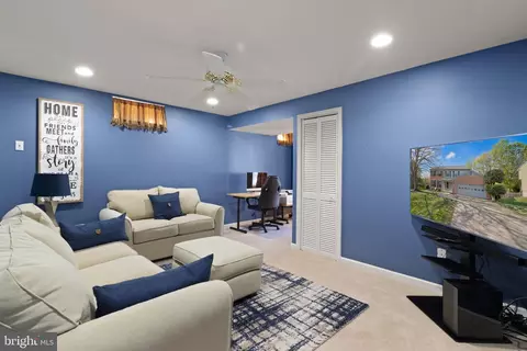 Other - 18846 Beaten Path Ct, Triangle, VA 22172 photo 6 of 10