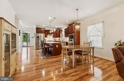 Dining - 6331 Retriever Ln, Gainesville, VA 20155 photo 4 of 5