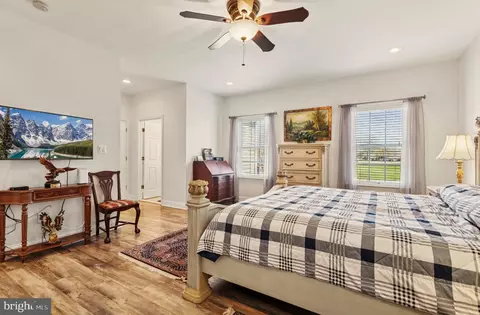 Bedroom - 6331 Retriever Ln, Gainesville, VA 20155 photo 4 of 10