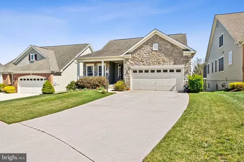 Exterior - 6331 Retriever Ln, Gainesville, VA 20155 photo 3 of 23