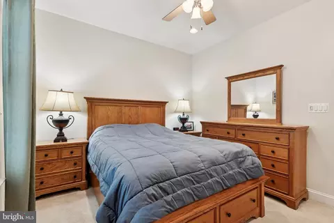 Bedroom - 6331 Retriever Ln, Gainesville, VA 20155 photo 6 of 10