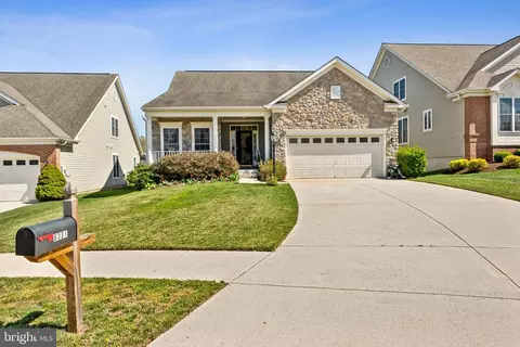 Exterior - 6331 Retriever Ln, Gainesville, VA 20155 photo 2 of 23