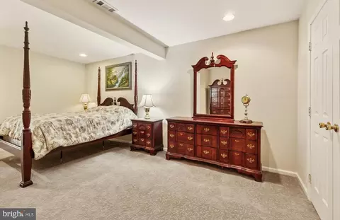 Bedroom - 6331 Retriever Ln, Gainesville, VA 20155 photo 9 of 10