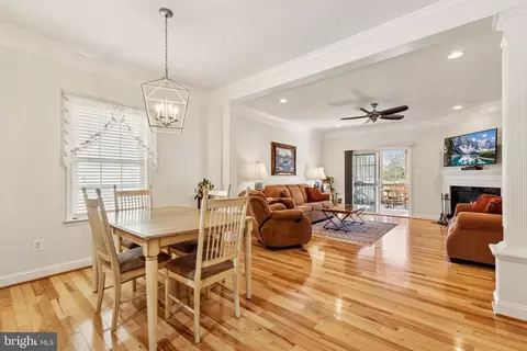 Dining - 6331 Retriever Ln, Gainesville, VA 20155 photo 5 of 5