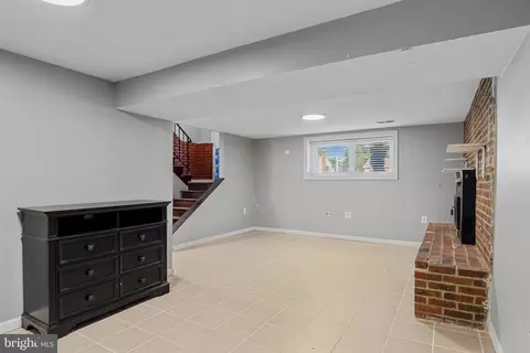 17849 Curtis Dr, Dumfries, VA 22026 photo 21