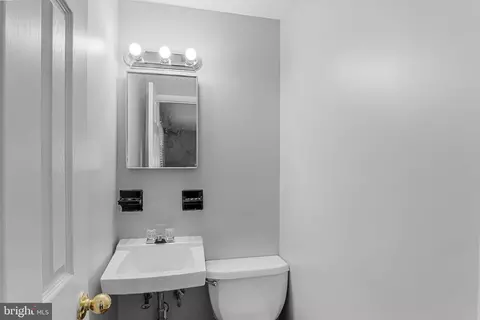 17849 Curtis Dr, Dumfries, VA 22026 photo 15