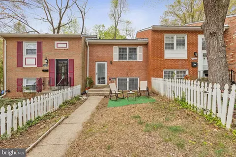 14434 Falmouth Dr, Woodbridge, VA 22193
