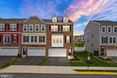 10601 Hinton Way, Manassas, VA 20112