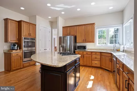 14520 Chamberry Cir, Haymarket, VA 20169