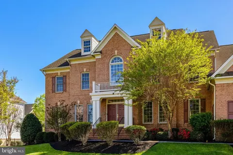 8534 Link Hills Loop, Gainesville, VA 20155 photo 2