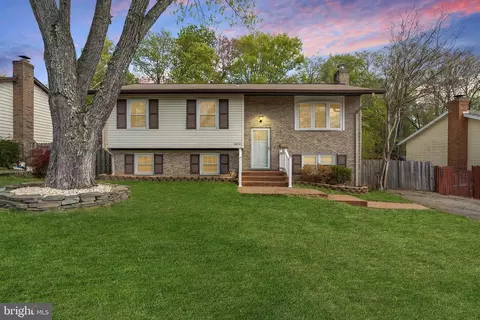 15013 Carlsbad Rd, Woodbridge, VA 22193