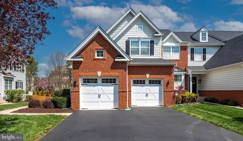 15432 Gossoms Store Ct, Haymarket, VA 20169