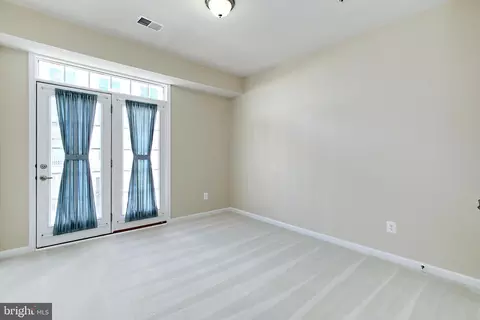 7440 Brunson Cir, Gainesville, VA 20155 photo 24