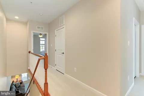 7440 Brunson Cir, Gainesville, VA 20155 photo 18
