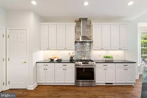 6906 Broadleaf Ter, Gainesville, VA 20155 photo 17