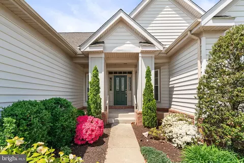 6906 Broadleaf Ter, Gainesville, VA 20155 photo 4