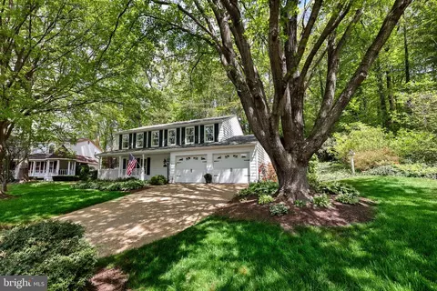 Exterior - 4643 Holleyside Ct, Dumfries, VA 22025 photo 1 of 12