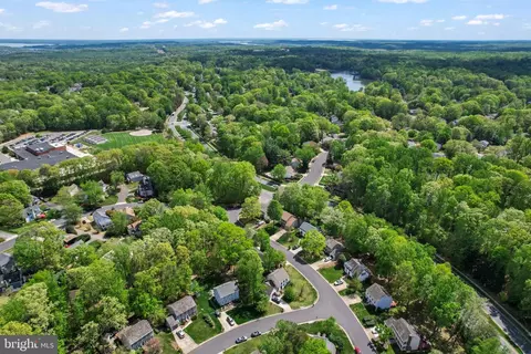 View/Area - 4643 Holleyside Ct, Dumfries, VA 22025 photo 2 of 8