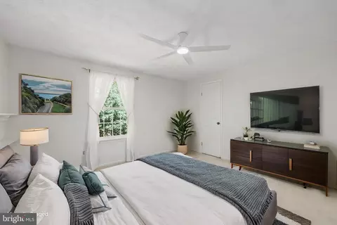 Bedroom - 4643 Holleyside Ct, Dumfries, VA 22025 photo 6 of 10