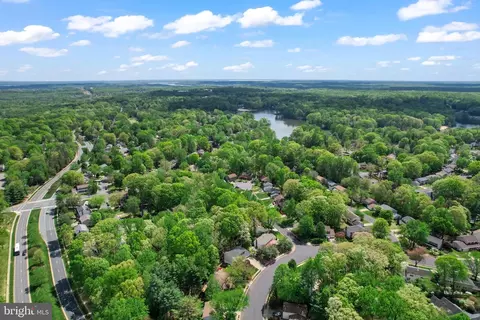 View/Area - 4643 Holleyside Ct, Dumfries, VA 22025 photo 3 of 8