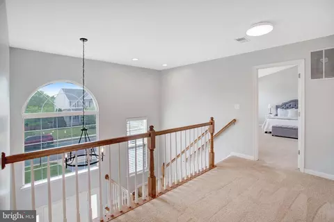 Entry Way - 10375 Navarone Pl, Manassas, VA 20110 photo 6 of 9
