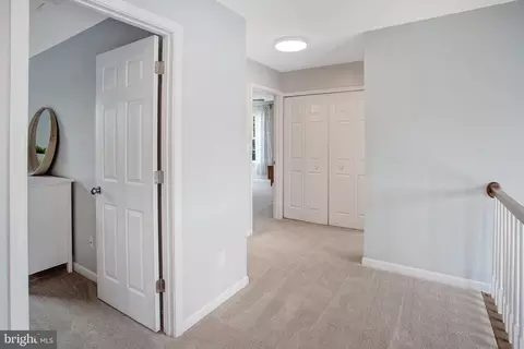 Entry Way - 10375 Navarone Pl, Manassas, VA 20110 photo 7 of 9