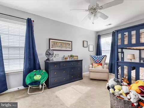 Bedroom - 8705 Lords View Loop, Gainesville, VA 20155 photo 4 of 8