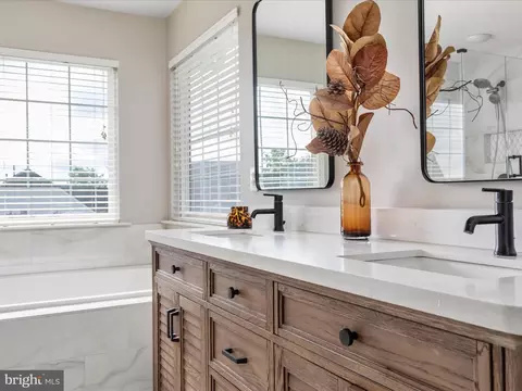 Bath - 8705 Lords View Loop, Gainesville, VA 20155 photo 1 of 4