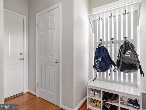 Entry Way - 8705 Lords View Loop, Gainesville, VA 20155 photo 3 of 6