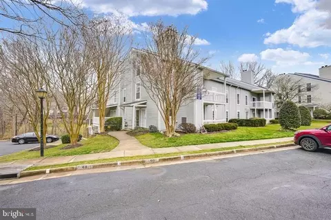 12000 Cardamom Dr #12000, Woodbridge, VA 22192