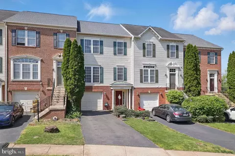 14439 Fowlers Mill Dr, Gainesville, VA 20155