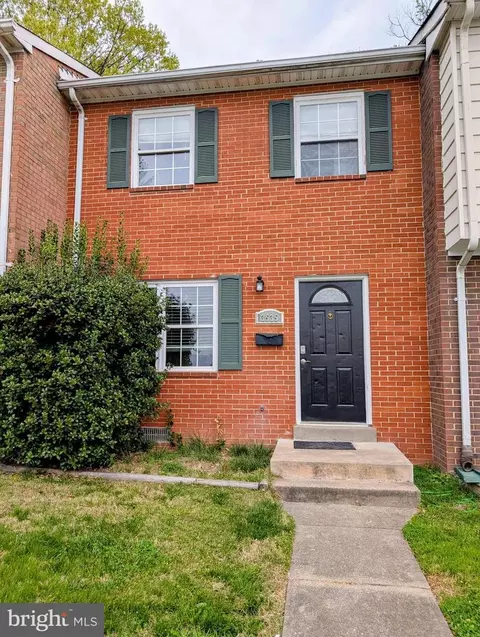3535 Beale Ct, Woodbridge, VA 22193