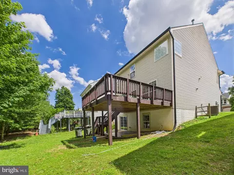Exterior - 16558 Reservoir Loop, Dumfries, VA 22026 photo 11 of 11