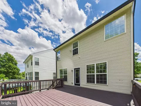 Exterior - 16558 Reservoir Loop, Dumfries, VA 22026 photo 6 of 11