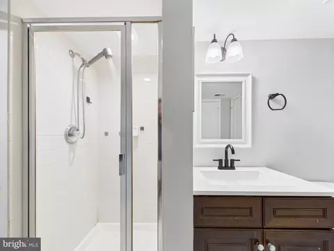 Bath - 16558 Reservoir Loop, Dumfries, VA 22026 photo 5 of 5