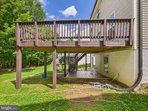 Exterior - 16558 Reservoir Loop, Dumfries, VA 22026 photo 10 of 11