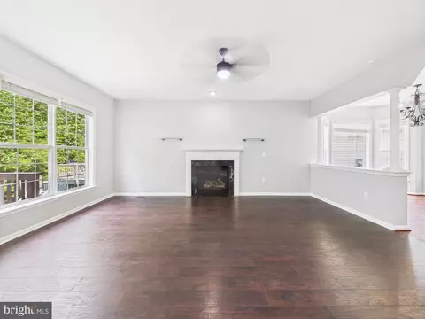 Living - 16558 Reservoir Loop, Dumfries, VA 22026 photo 3 of 13