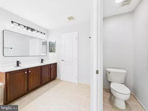 Entry Way - 16558 Reservoir Loop, Dumfries, VA 22026 photo 4 of 5