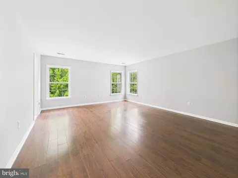 Living - 16558 Reservoir Loop, Dumfries, VA 22026 photo 12 of 13