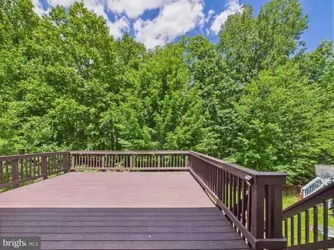 Exterior - 16558 Reservoir Loop, Dumfries, VA 22026 photo 9 of 11