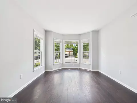 Living - 16558 Reservoir Loop, Dumfries, VA 22026 photo 7 of 13