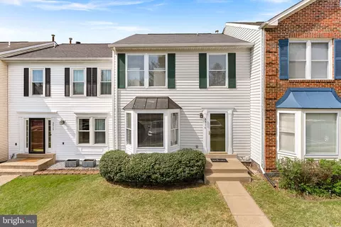 3517 Covered Bridge Ln, Woodbridge, VA 22192